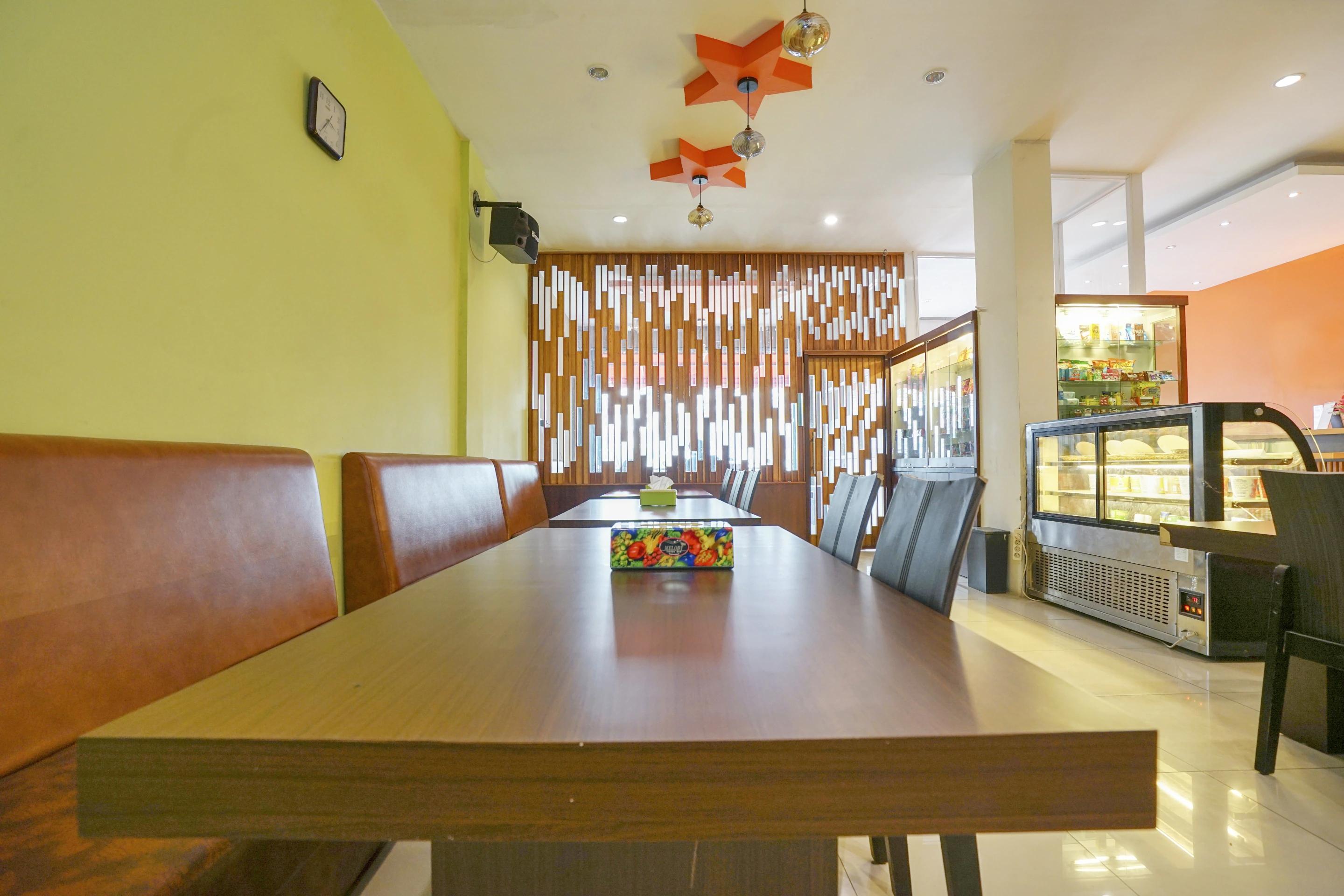 Oyo 251 The Maximus Inn Hotel Palembang Eksteriør bilde
