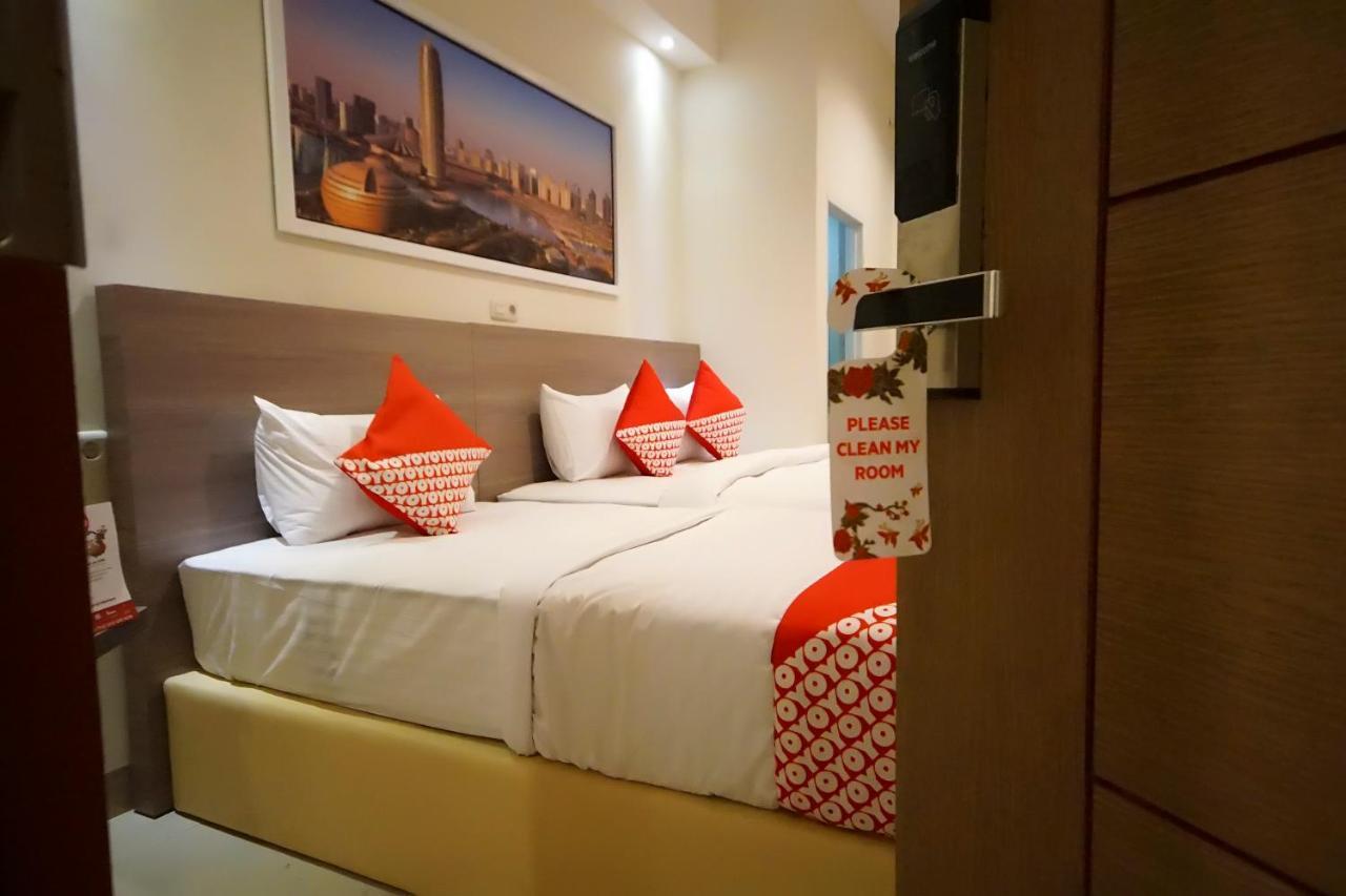 Oyo 251 The Maximus Inn Hotel Palembang Eksteriør bilde